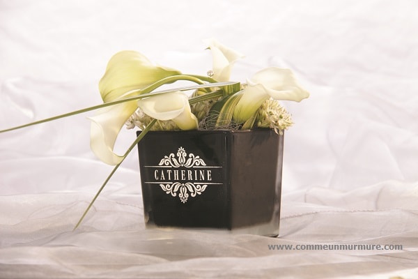 décoration fleurs photophore gravé avec prénom pour cadeau